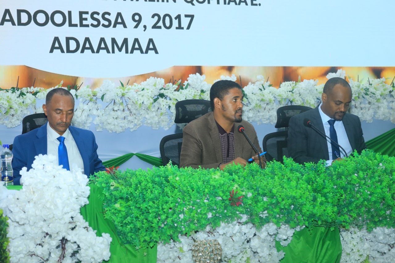በኦሮሚያ ክልል ከሚገኙ የቡና ባለሙያዎች እና የቡና ላኪዎች ጋር በቡና ጥራት ዙሪያ ውይይት ተደረገ።